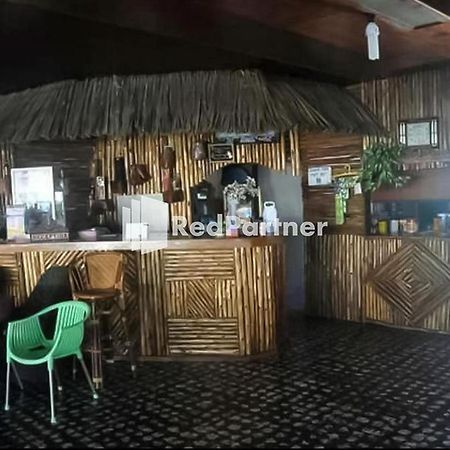 Bernard Guest House & Resto Redpartner Ambarita Dış mekan fotoğraf