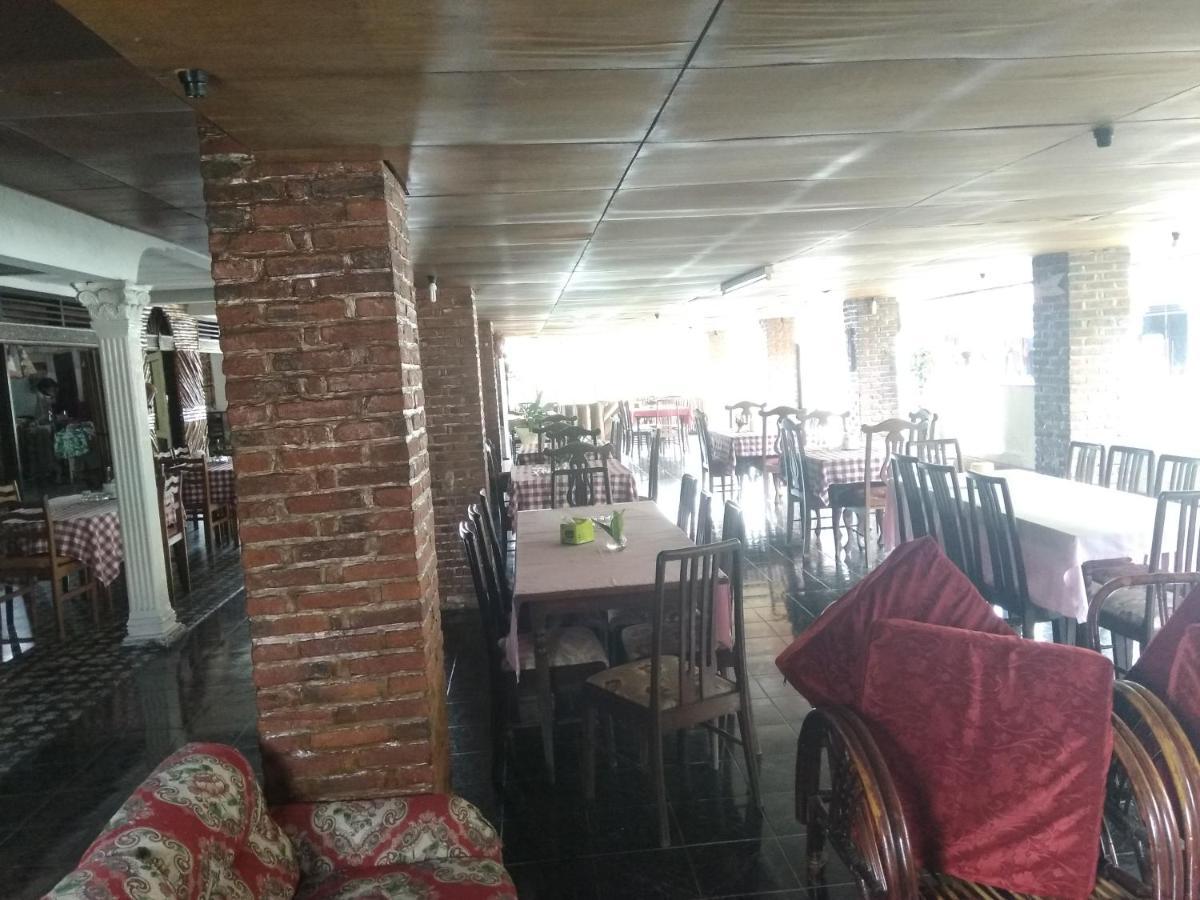 Bernard Guest House & Resto Redpartner Ambarita Dış mekan fotoğraf